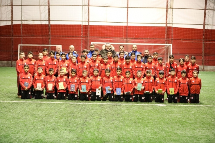 Sivasspor’un Genç Takımları Kemer Cup Organizasyonu’na Katılacak