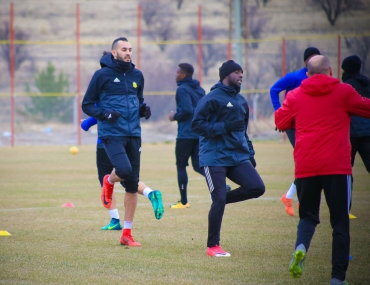 Evkur Yeni Malatyaspor’un Golcüsü Khalid Boutaib Kendini Affettirecek