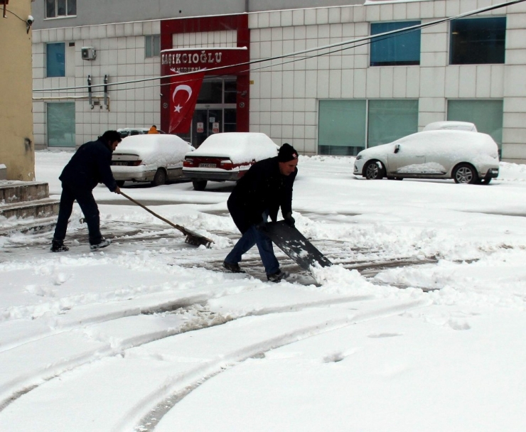 Kayseri’de Kar Yağışı Etkili Oldu, Ortaya Kartpostallık Görüntüler Çıktı