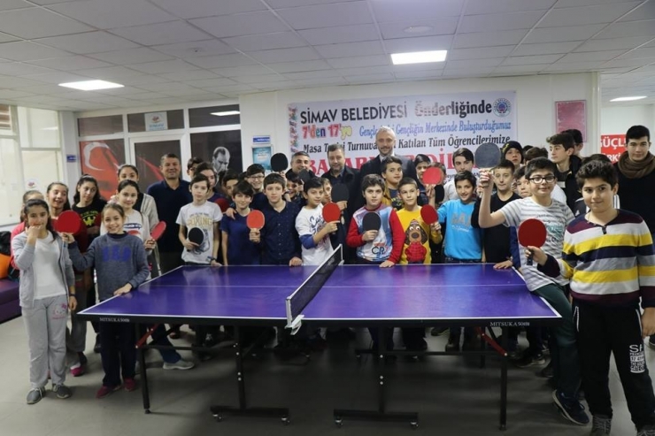 Simav’da Masa Tenisi Turnuvası