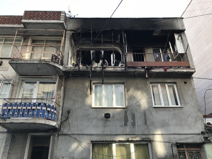 Bursa’da Ev Yangını