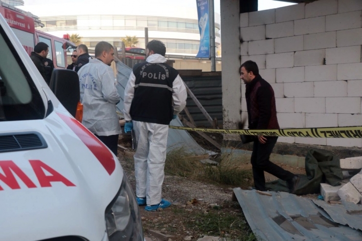 Pendik'te inşaat halindeki binada iki ceset bulundu ile ilgili görsel sonucu