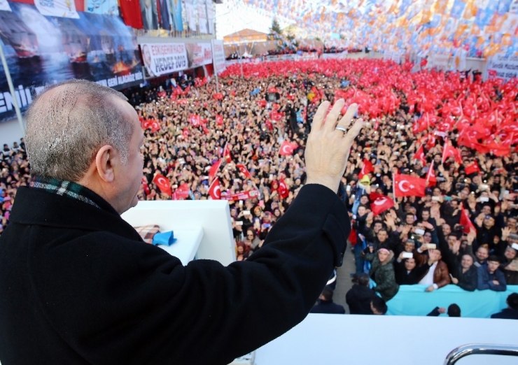 Cumhurbaşkanı Erdoğan: "Bu Milleti Parçalamaya Muvaffak Olamayacaklar"