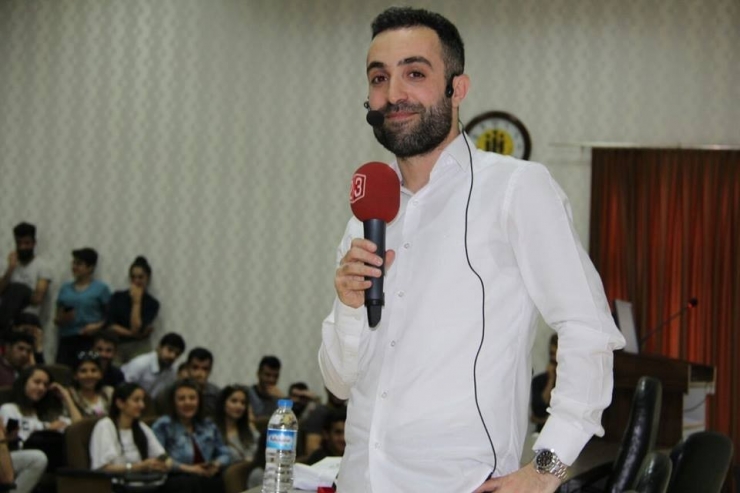 Emre Aydemir İnönü Üniversitesinde Öğrencilerle Buluştu
