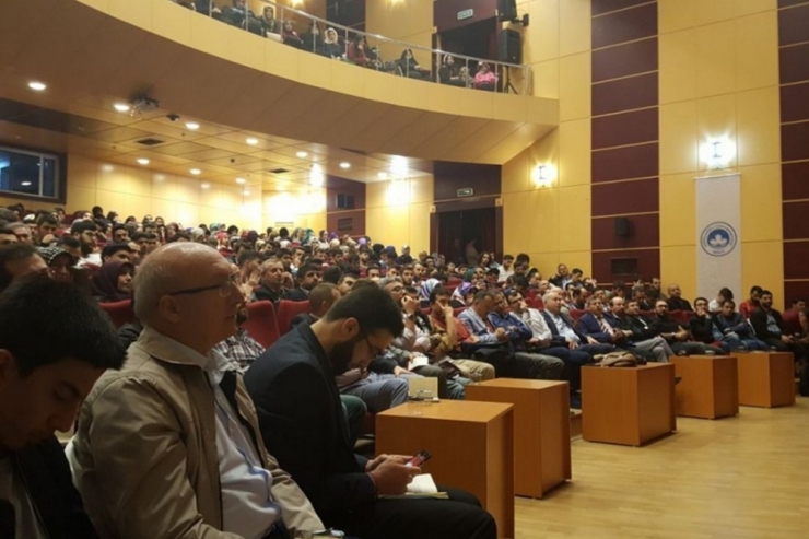 Kırklareli Üniversitesinde “İslam Temeddünü Okuma Üzerine Düşünceler" Konferansı