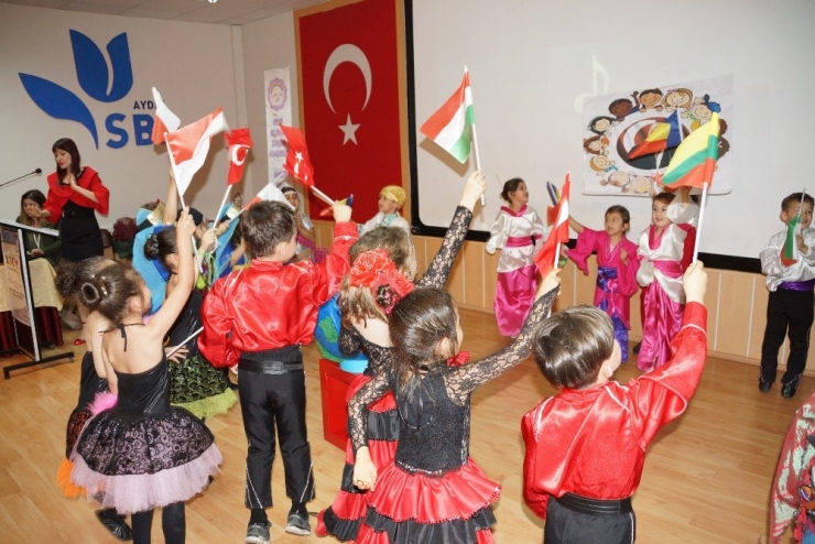 Aydınlı Minikler Türk Kültürünü Yabancı Konuklarına Tanıttı
