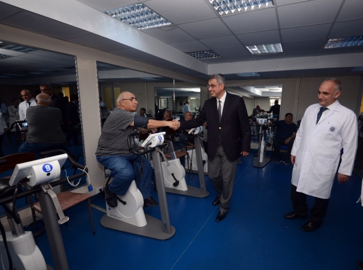 Siyami Ersek Hastanesi’nde Venöz Hastalıkları Ve Sigara Bırakma Polikliniği Açıldı
