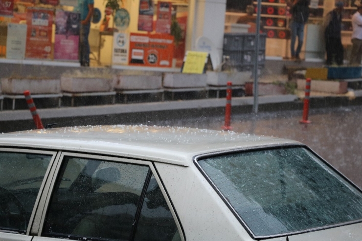 Kahramanmaraş’ta Şiddetli Yağmur Su Baskınlarına Neden Oldu