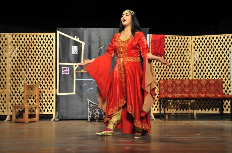 Mamak Belediyesi Kent Tiyatrosu ’’Pinti Hamit’’ İle 5 Mayıs’ta Perde Diyecek