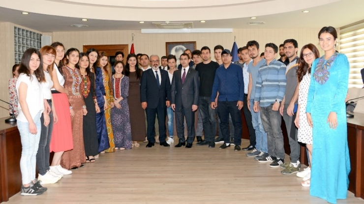 Meü’de Türkmenistan Büyükelçisi Ziyareti