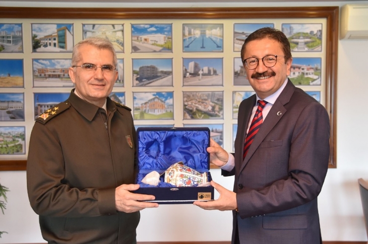 Korgeneral Ali Sivri’’den Başkan Tiryaki’ye Ziyaret