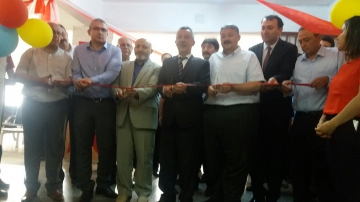 Ceyhan’da Tübitak Destekli Bilim Fuarı Açıldı