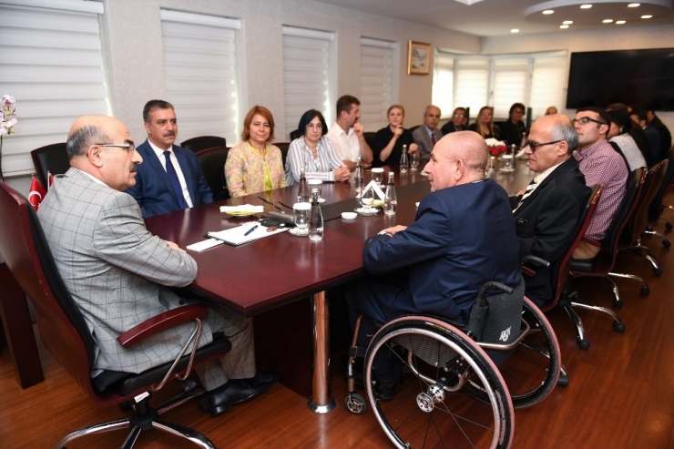 Vali Demirtaş: "Engelli Bireylerin Hayatlarını Kolaylaştırma Çabasındayız"