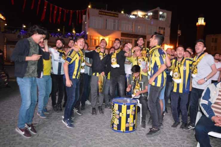 Mardin’de Gençlerin Fenerbahçe Coşkusu