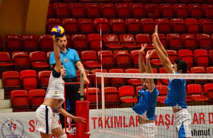 Genç Erkekler Voleybol Türkiye Şampiyonası Sona Erdi