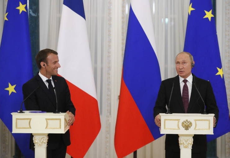 Putin Ve Macron’dan Ortak Basın Toplantısı