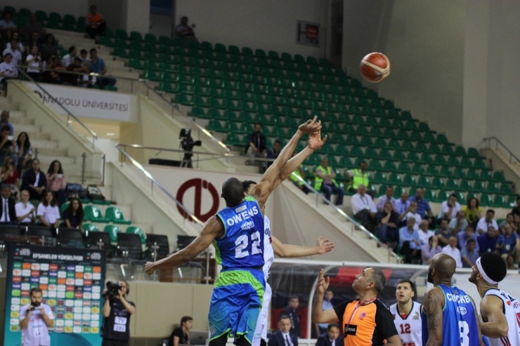 Tahincioğlu Basketbol Süper Ligi Play-off: Eskişehir Basket: 98 - Tofaş: 99