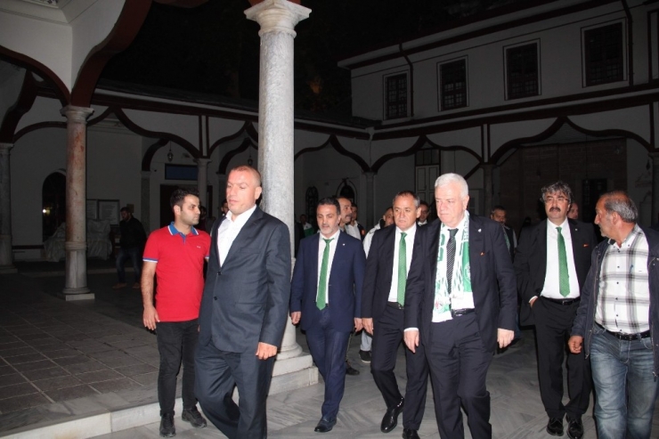 Bursaspor Başkanı Ali Ay: "Omuzlarımızda Sorumluluk Yükü Var"