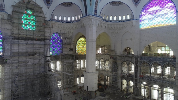 Çamlıca Camii’nin Açılışı Ertelendi