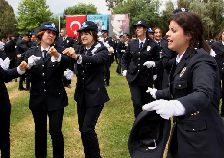 653 Polis Adayı Mezuniyetlerini "Erik Dalı" İle Kutladı