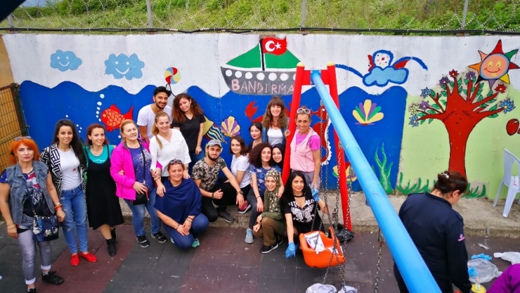 Gönüllü Kadınlar, Kadın Açık Cezaevini Çocuklar İçin Renklendirdi