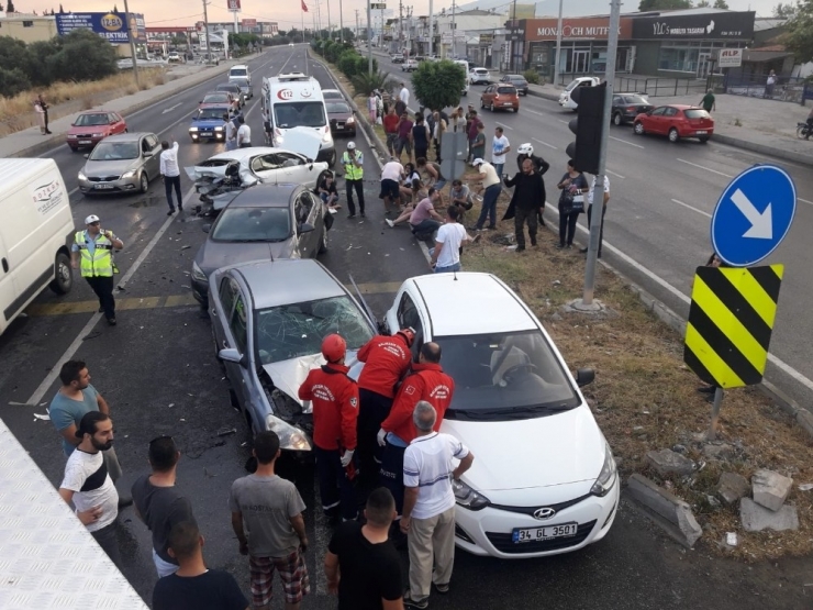 Balıkesir’de Zincirleme Trafik Kazası: 9 Yaralı