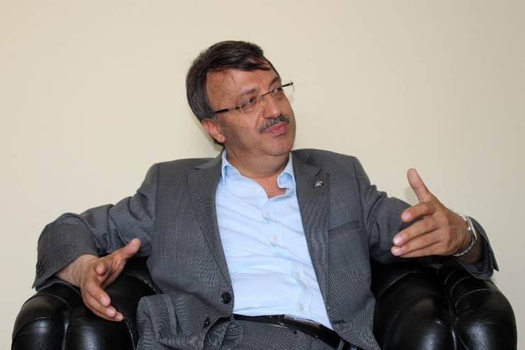Başkan Türkmenoğlu: “Yerel Seçimlerde Hedefimiz Vanlının Gönlüne Girmek”