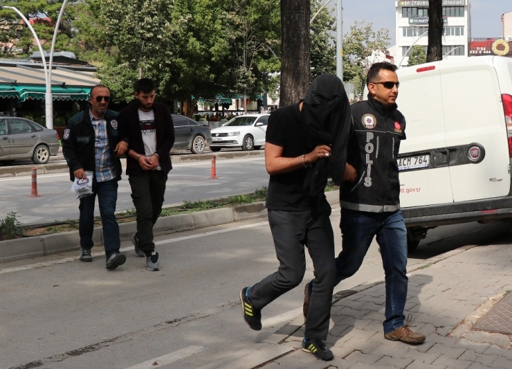 Bolu’da Uyuşturucu Operasyonu: 2 Gözaltı