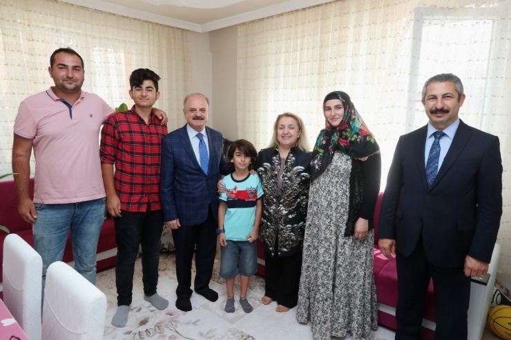 Şehit Kurbanoğlu’nun Ailesi Ziyaret Edildi