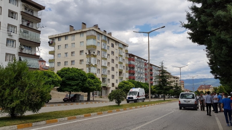 Kastamonu’da Karşıya Geçmek İsteyen Yayaya Otomobil Çarptı
