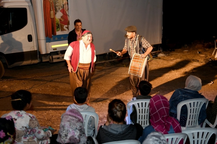 "Köy Seyirlik" Oyunu Gülnar’da Sahnelendi