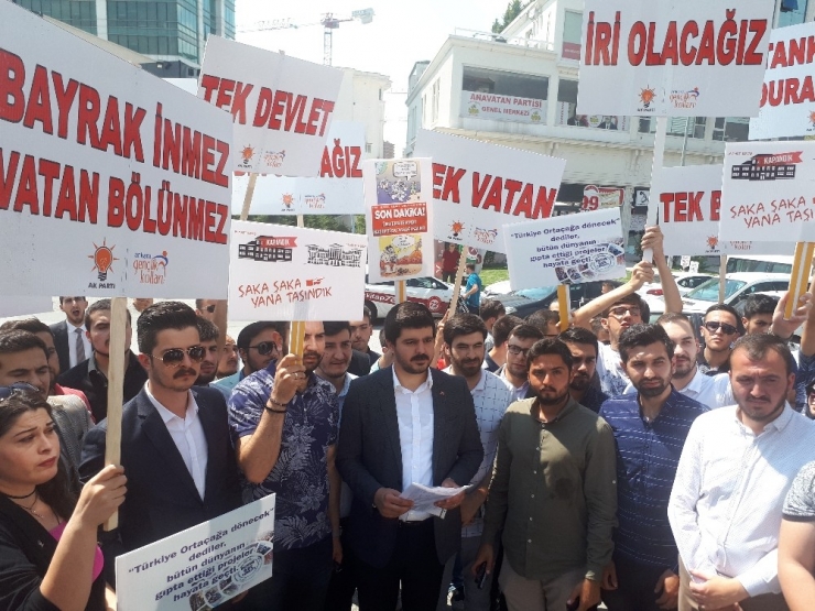 Ak Parti Ankara İl Gençlik Kolları, Yargıtay Cumhuriyet Başsavcılığı Önünde Toplandı