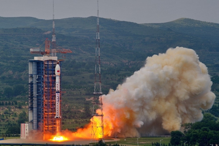 Çin Yeni Gözlem Uydusu Fırlattı