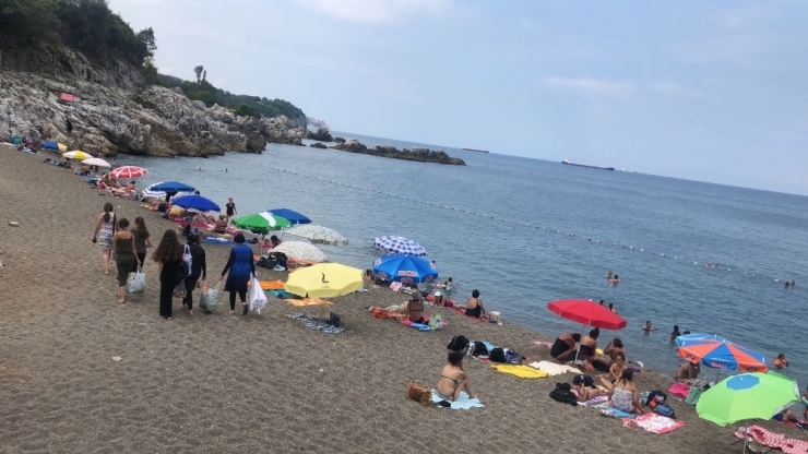 Kapuz Plajı’nda Kadınlar Günü Etkinliği Başladı