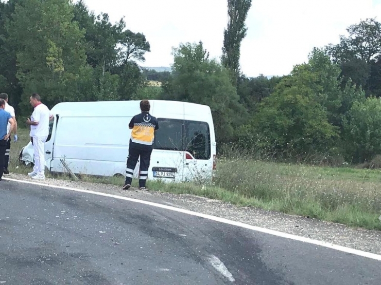 Edirne’de Trafik Kazası: 2 Yaralı