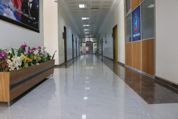 Kahta Devlet Hastanesi Yenileniyor