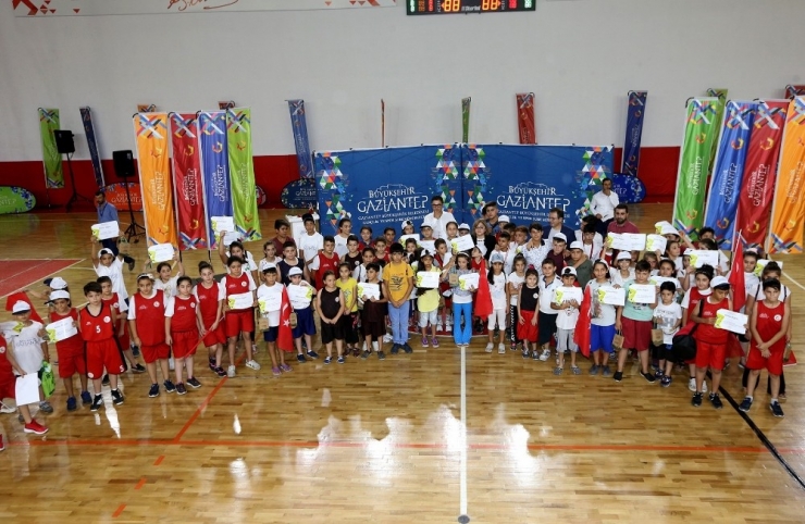 Büyükşehir Belediyesi Yaz Spor Okulları Sona Erdi