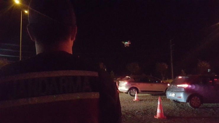 Bayram Trafiğinde Jandarmadan Köpekli, Drone’lu Uygulama