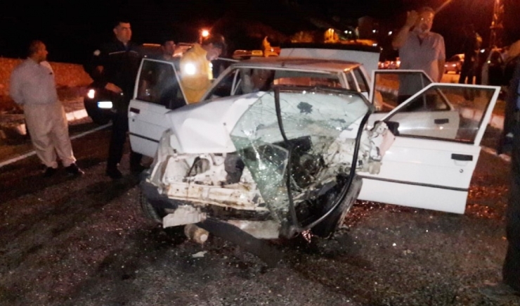 Sivas’ta İki Otomobil Çarpıştı: 5 Yaralı