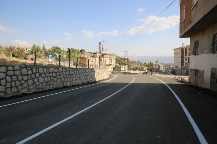 Şırnak Belediyesinin Asfaltlama Çalışmaları Devam Ediyor