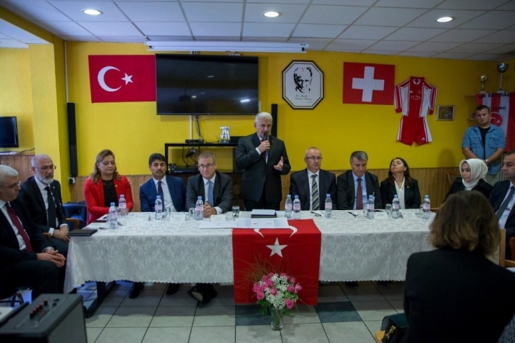 Tbmm Başkanı Yıldırım İsviçre’de Lozan Türk Birliği Üyeleriyle Buluştu
