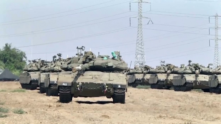 İsrail’den Gazze Sınırına Tank Takviyesi