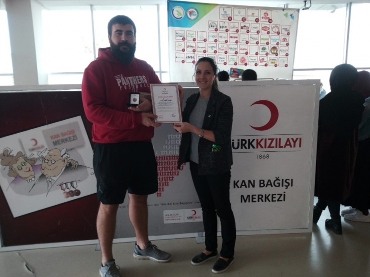 Kızılay’dan Düzce Üniversitesi Öğrencilerine Teşekkür