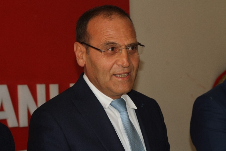 Eczacı Yunus Dündar, Chp’den Ardahan Belediye Başkan Adaylığını Açıkladı