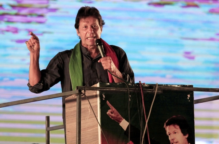 Pakistan Başbakanı Khan’ın Riyad’daki Konferansa Katılma Kararı Değişmedi