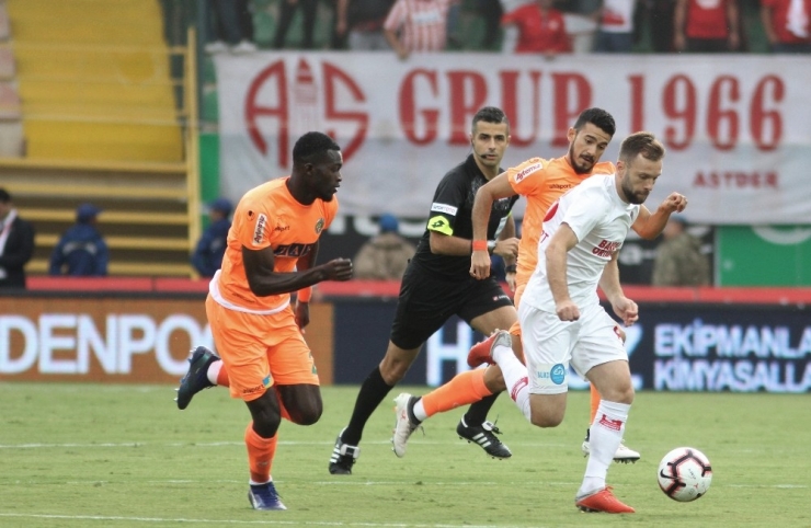 Spor Toto Süper Lig: Alanyaspor: 0 - Antalyaspor: 1 (Maç Sonucu)