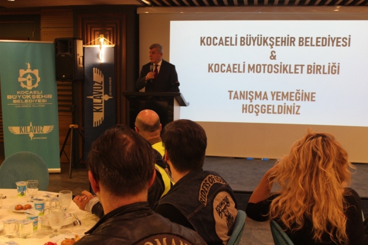 Başkan Karaosmanoğlu, Motosiklet Tutkunlarıyla Bir Araya Geldi
