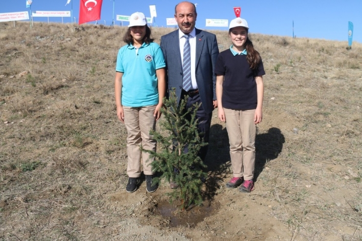 ‘Fidanlar Fidanlarla Büyüyor’ Projesi