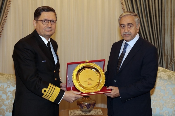 Kktc Cumhurbaşkanı Akıncı, Oramiral Özbal’ı Kabul Etti