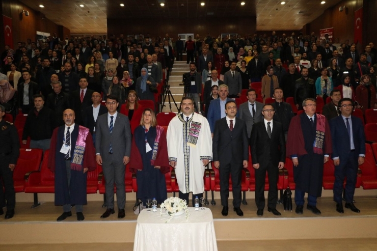 Eskişehir Aü Rektörü Çomaklı, Diyarbakır’da Başarı Belgesi Takdim Törenine Katıldı